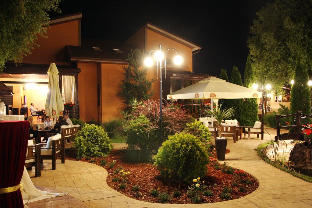 Rixo'S Guesthouse Cîrcea Εξωτερικό φωτογραφία