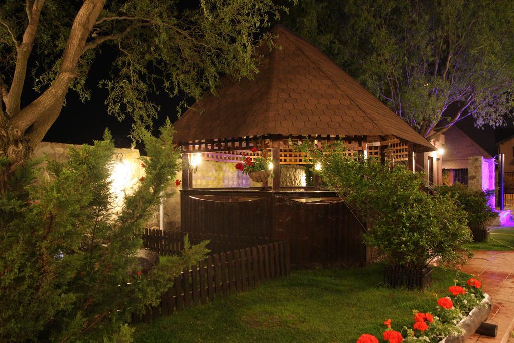 Rixo'S Guesthouse Cîrcea Εξωτερικό φωτογραφία