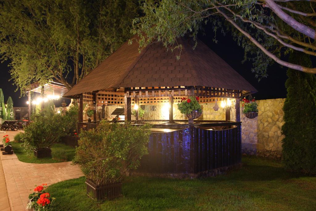 Rixo'S Guesthouse Cîrcea Εξωτερικό φωτογραφία
