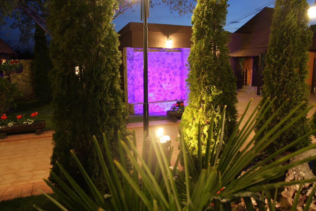 Rixo'S Guesthouse Cîrcea Εξωτερικό φωτογραφία