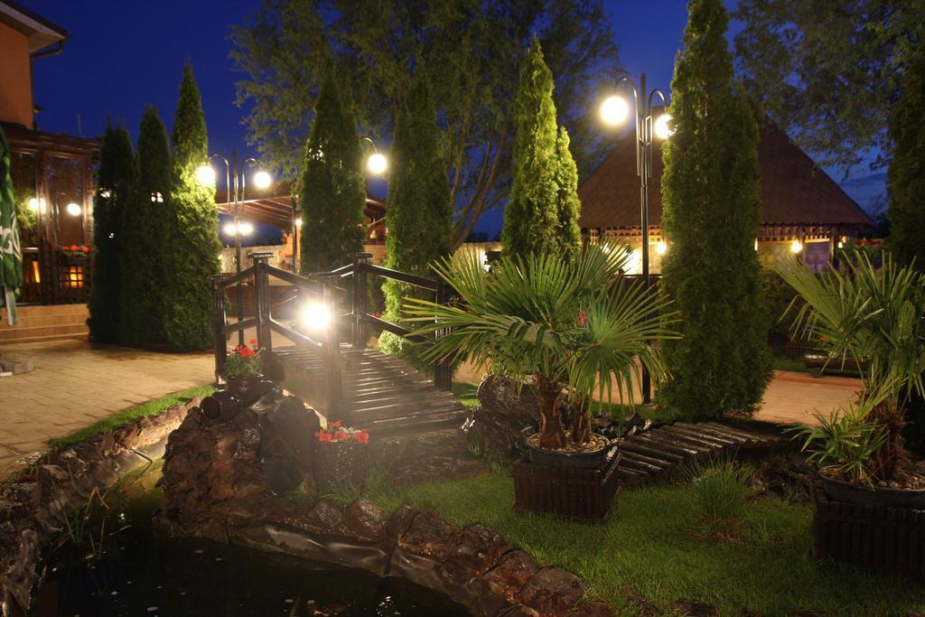 Rixo'S Guesthouse Cîrcea Εξωτερικό φωτογραφία