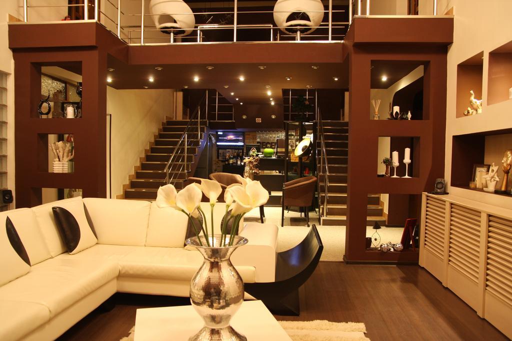 Rixo'S Guesthouse Cîrcea Εξωτερικό φωτογραφία