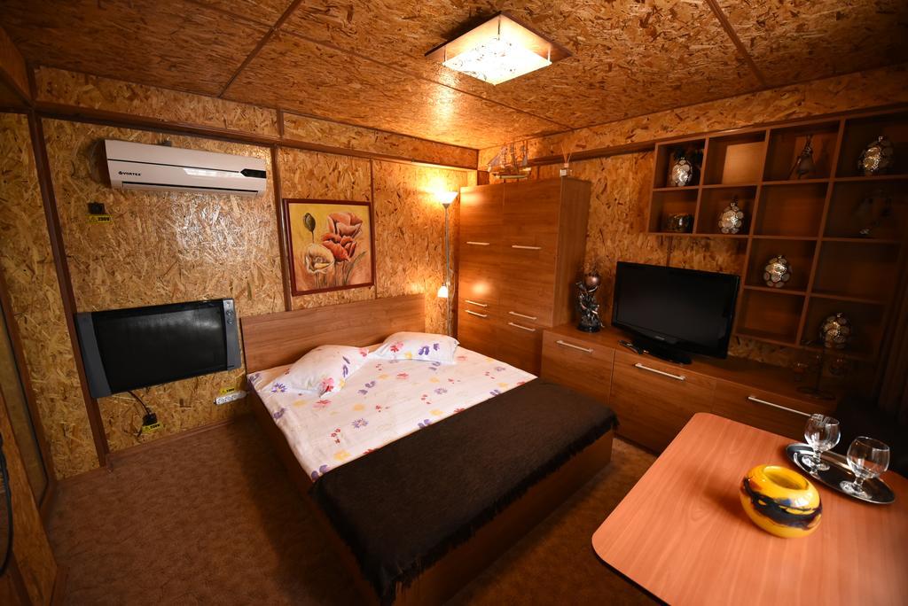 Rixo'S Guesthouse Cîrcea Εξωτερικό φωτογραφία
